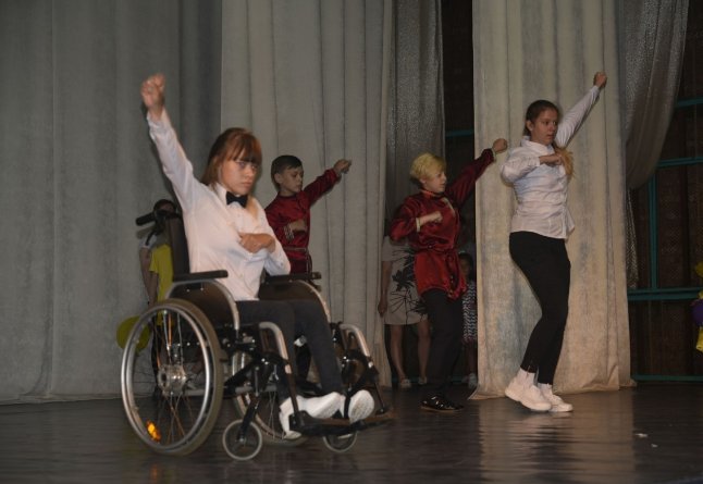 Фестиваль инвалидов. Конкурс инвалидов творческих. Конкурс инвалидов творческих. Конкурс инвалидов творческих. Картинка фестиваля оренбург вместе мы сможем больше.